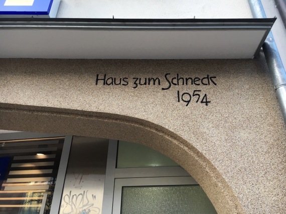 Haus zum Schneck Schrift Schrifttyp type font lettering typography 1954 Freiburg midcentury post war modern nachkriegsmoderne 50s 50er Jahre